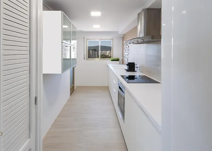 Ag Bermudas Deluxe גאנדיה